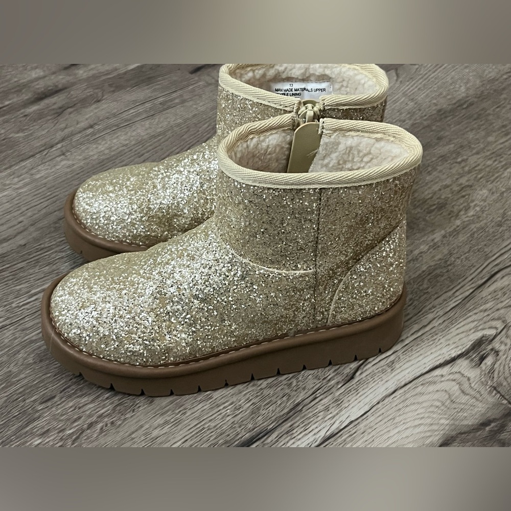 Cat and Jack Target are Gold Glitter Ankle Boots size 12